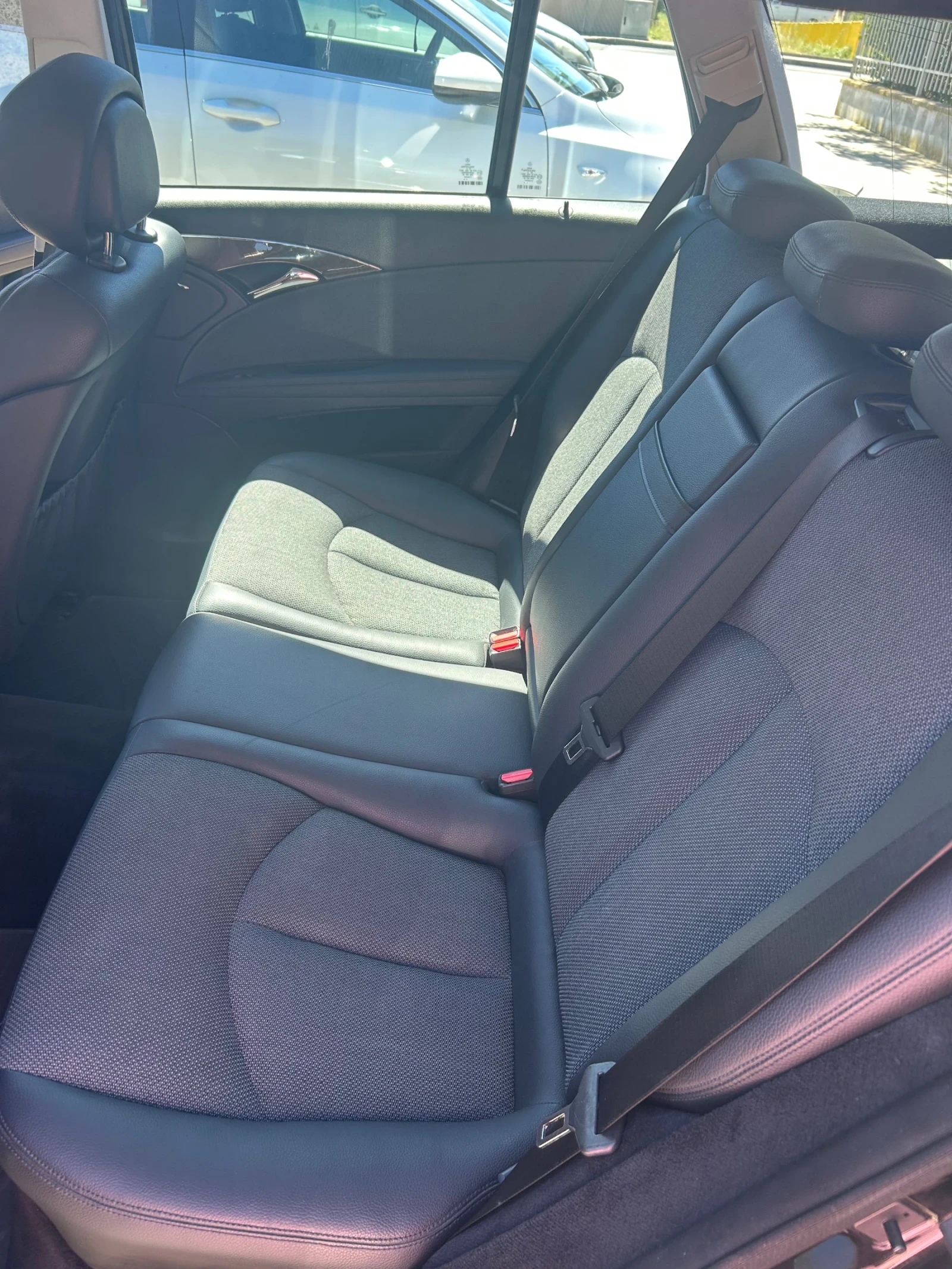 Mercedes-Benz E 280 Фейслифт, снимка 12 - Автомобили и джипове - 55784440
