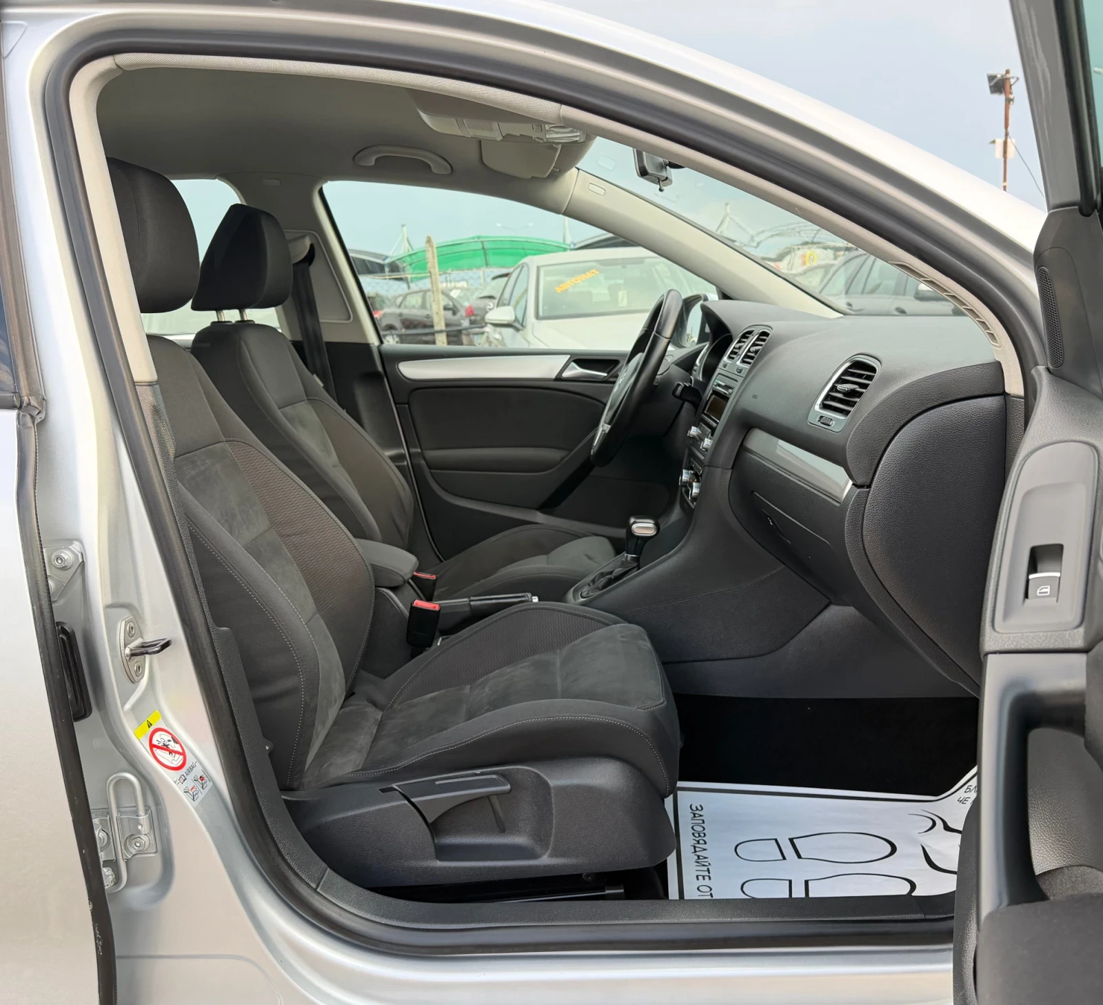 VW Golf 1.4TSI АВТОМАТ * 112000км * HIGHT LINE * , снимка 13 - Автомобили и джипове - 55793134
