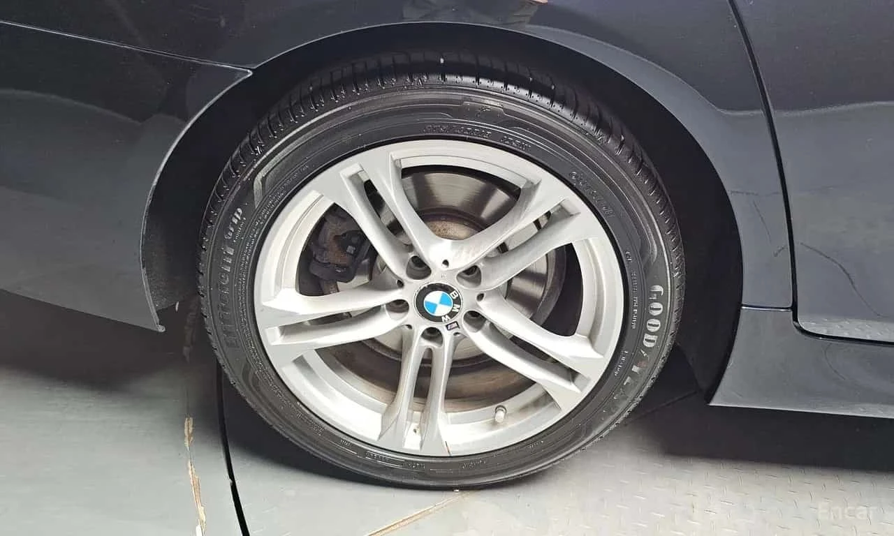 BMW 530 d xDrive M Aero Dynamic * ФИНАНСИРАНЕ, снимка 5 - Автомобили и джипове - 56259497