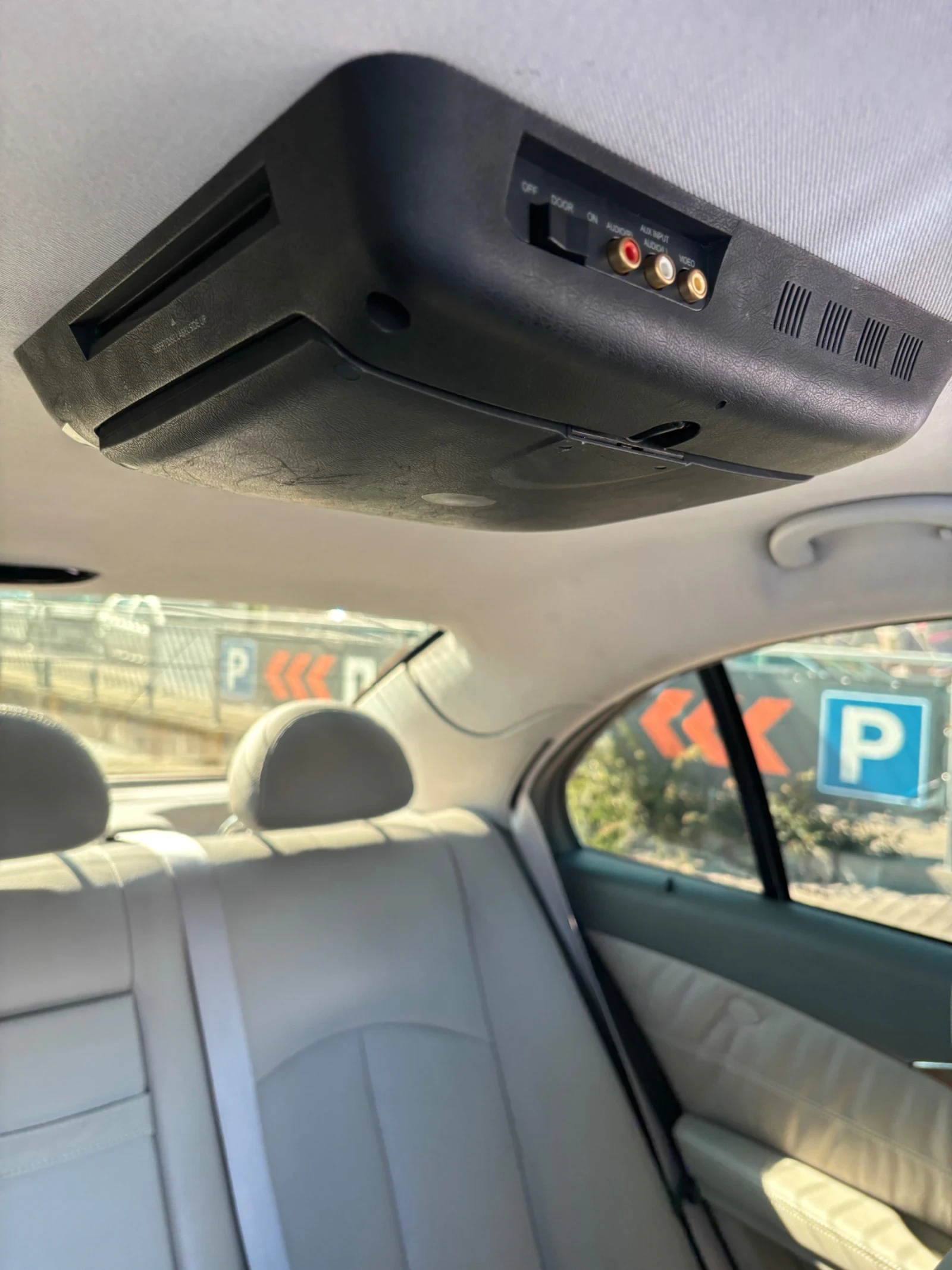 Mercedes-Benz E 320, снимка 10 - Автомобили и джипове - 56338598