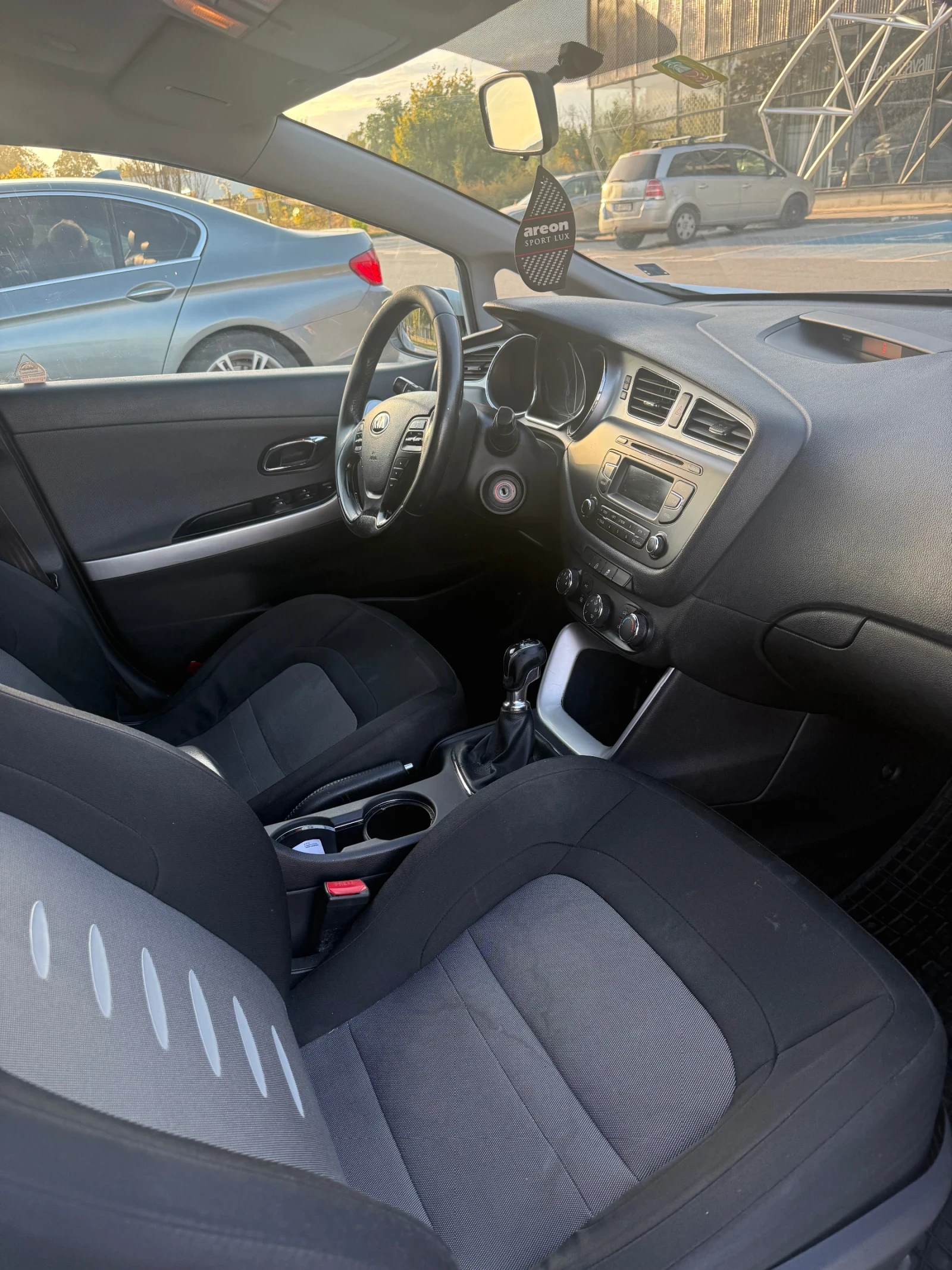 Kia Ceed, снимка 10 - Автомобили и джипове - 56505367