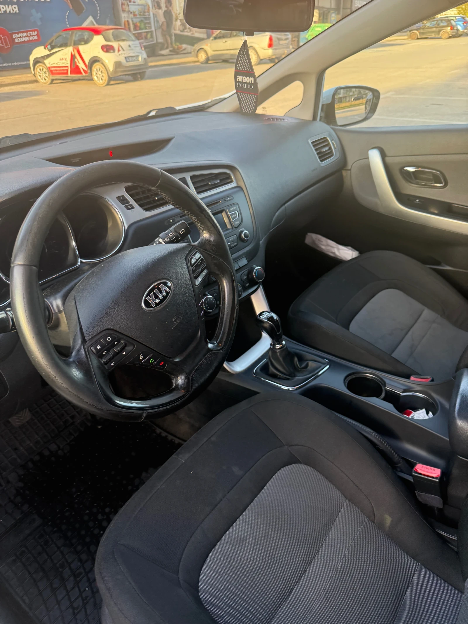 Kia Ceed, снимка 7 - Автомобили и джипове - 56505367