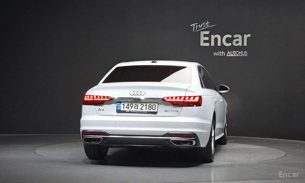 Audi A4 40 TFSI, снимка 4 - Автомобили и джипове - 56549200