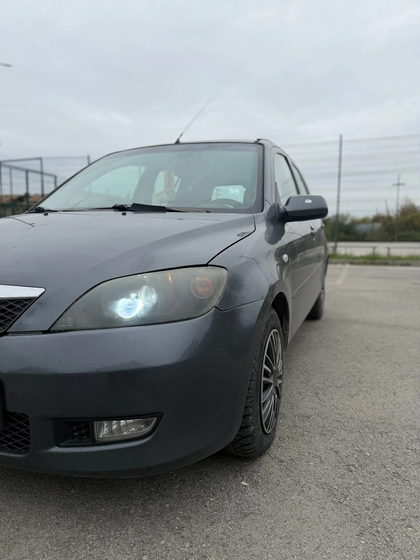Mazda 2, снимка 2 - Автомобили и джипове - 56679539