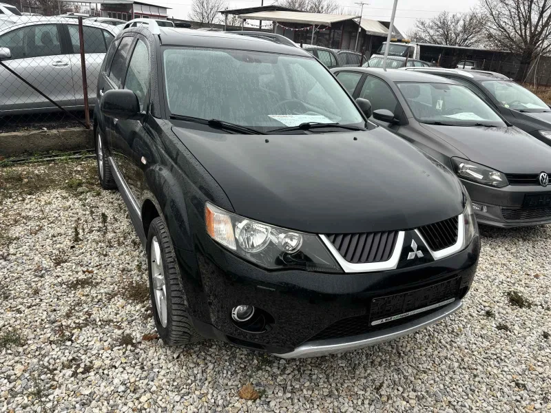 Mitsubishi Outlander 2.4 avtomat, снимка 2 - Автомобили и джипове - 48777560