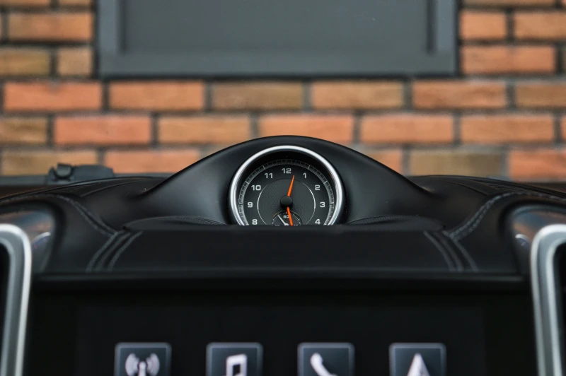 Porsche Cayenne D Platinum Edition, снимка 10 - Автомобили и джипове - 52665232