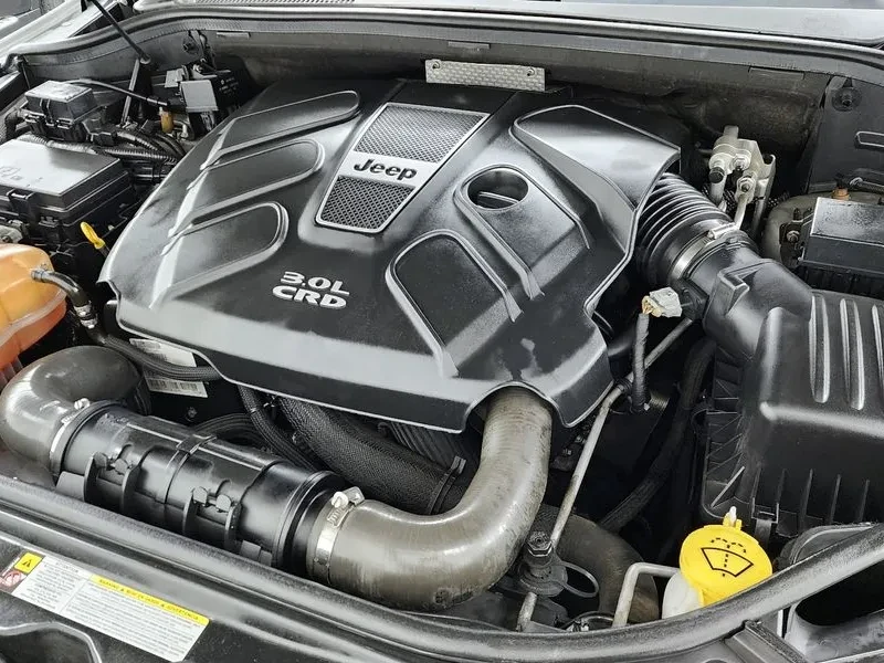 Jeep Cherokee 3.0 Diesel Overland Wk2, снимка 6 - Автомобили и джипове - 53945301