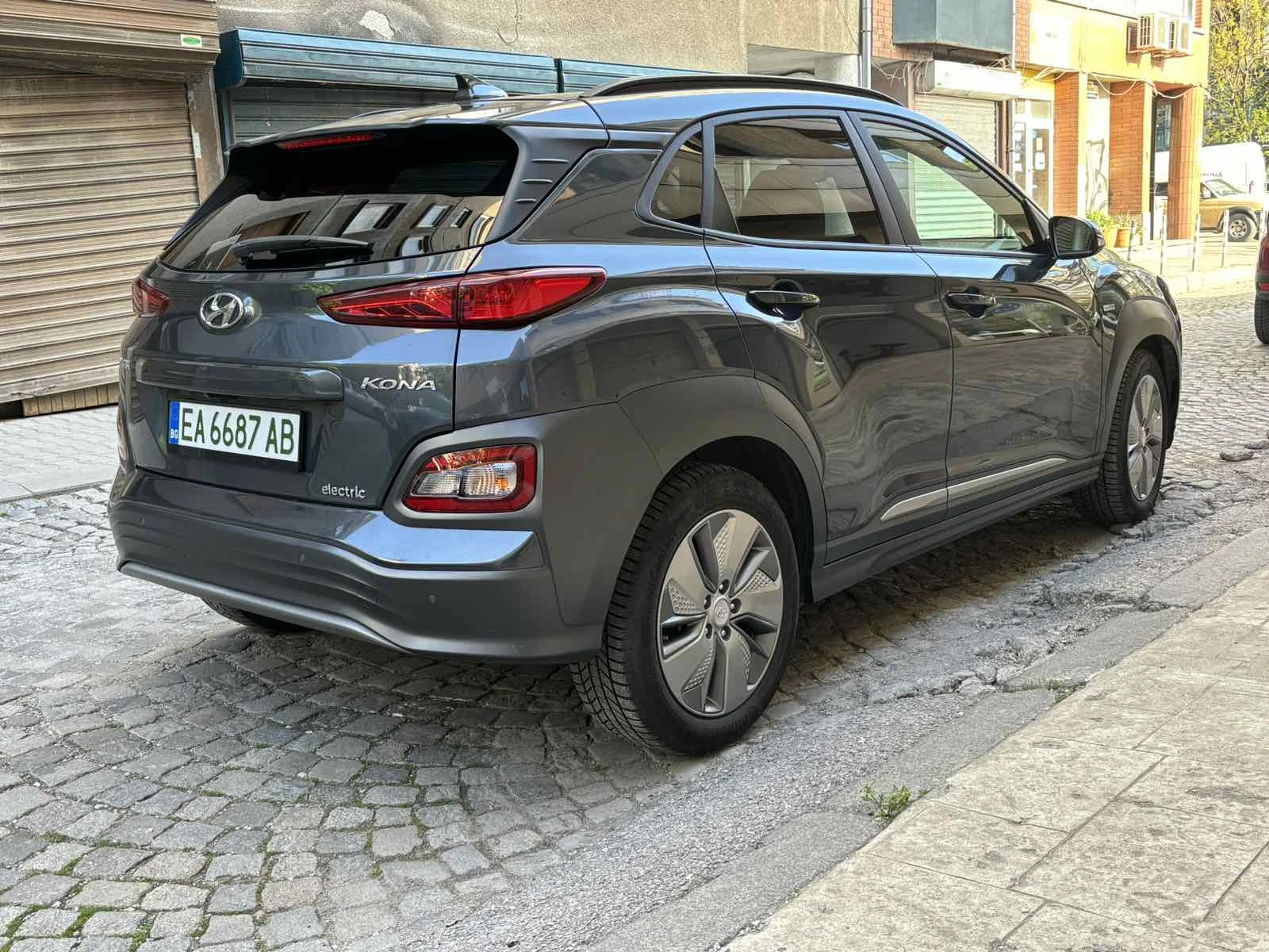 Hyundai Kona Premium 64kWh - изображение 4