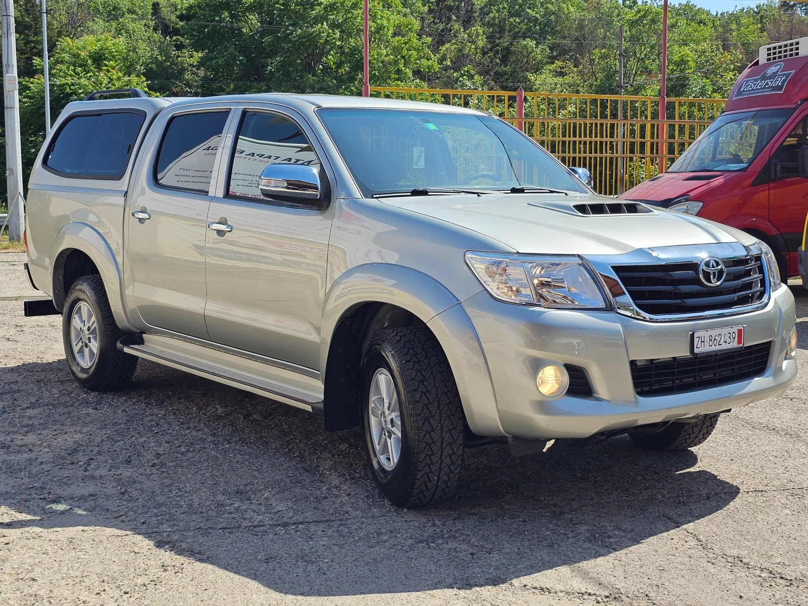 Toyota Hilux 3.0 D4D/171к.с./Avtomat/Швейцария - изображение 6