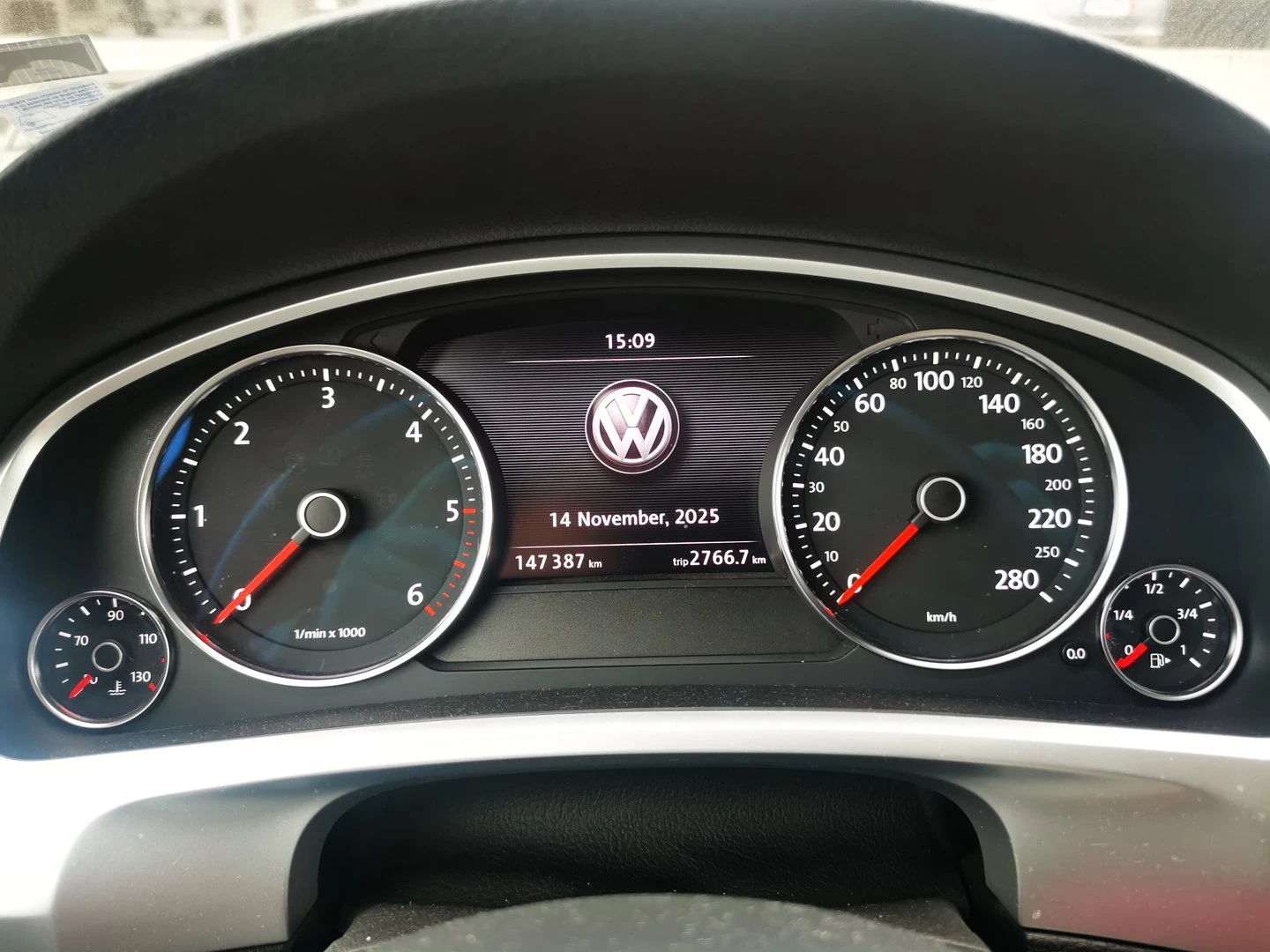 VW Touareg V6 TDI BMT 4MOTION - изображение 8