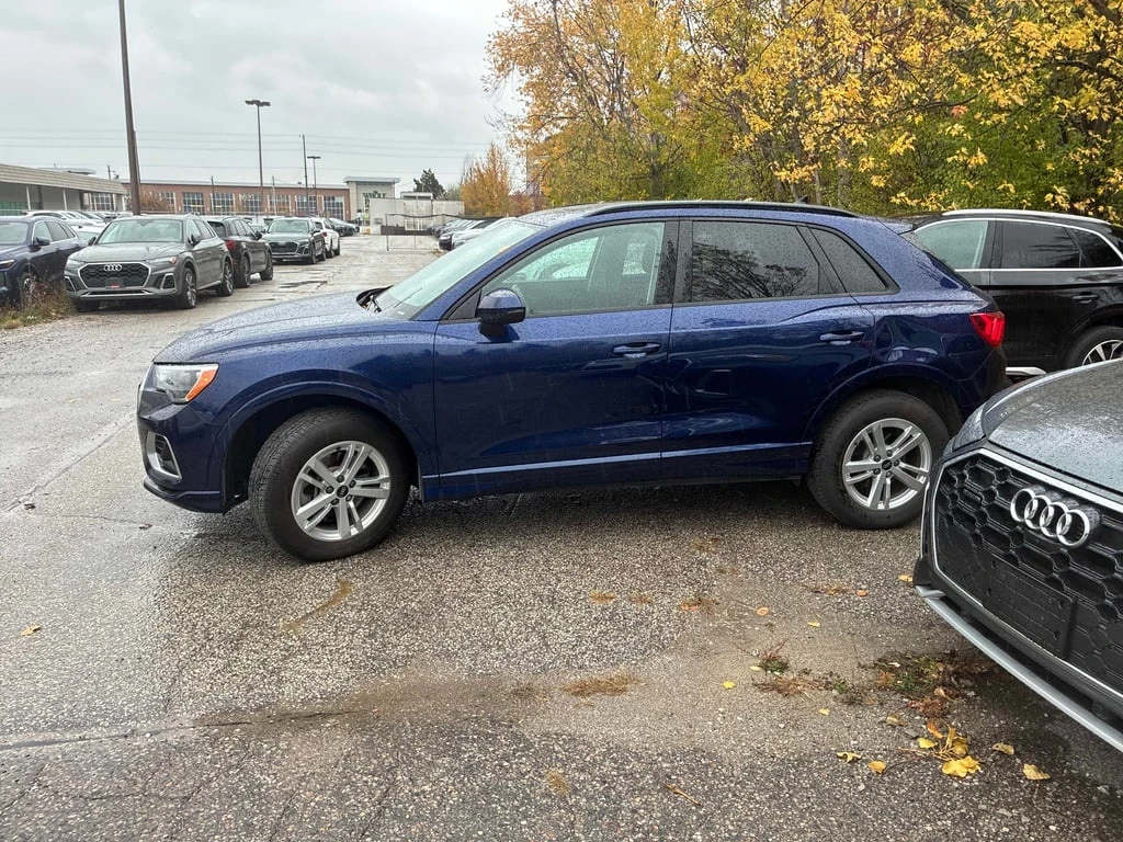 Audi Q3 * Komfort * CARFAX * ЦЕНА ДО БГ - изображение 2