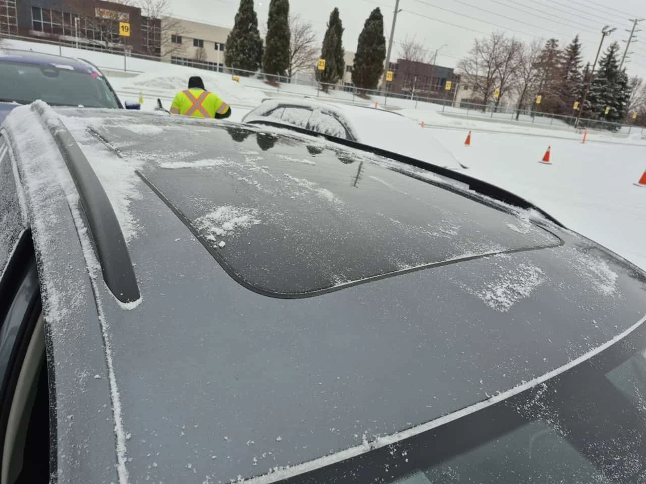 VW Tiguan * SEL * CARFAX * ��� ������������ ������ | Mobile.bg � ����������� 17