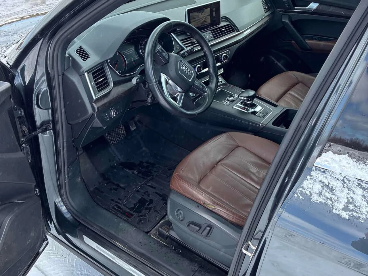 Audi Q5 * Progressiv * ПОДГРЕВИ* ПАНОРАМА* KEYLESS* , снимка 5 - Автомобили и джипове - 53829698