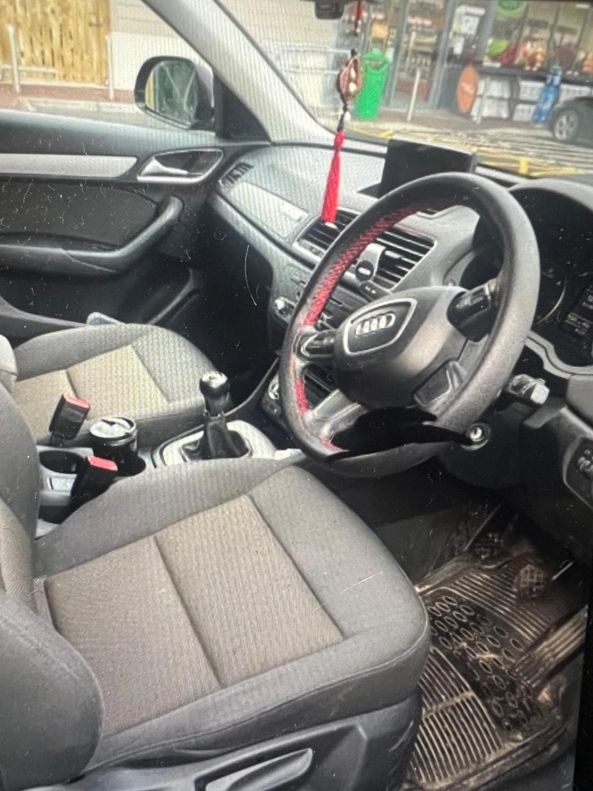 Audi Q3, снимка 2 - Автомобили и джипове - 54218485