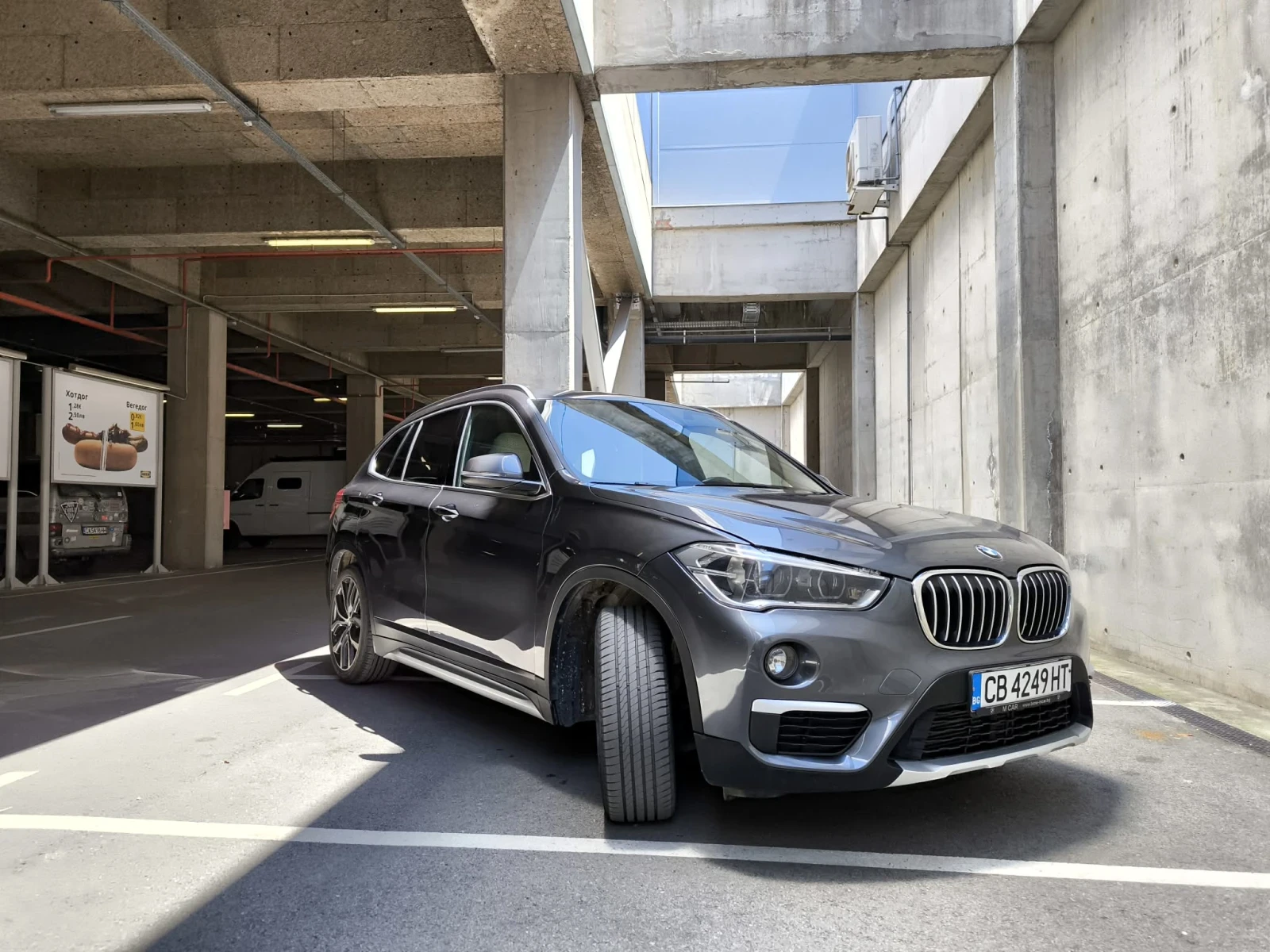 BMW X1 28I