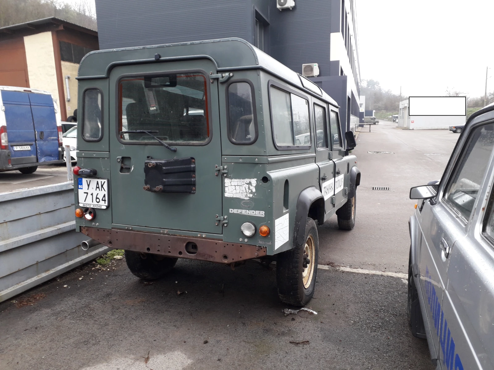 Land Rover Defender 110, снимка 3 - Автомобили и джипове - 54780578