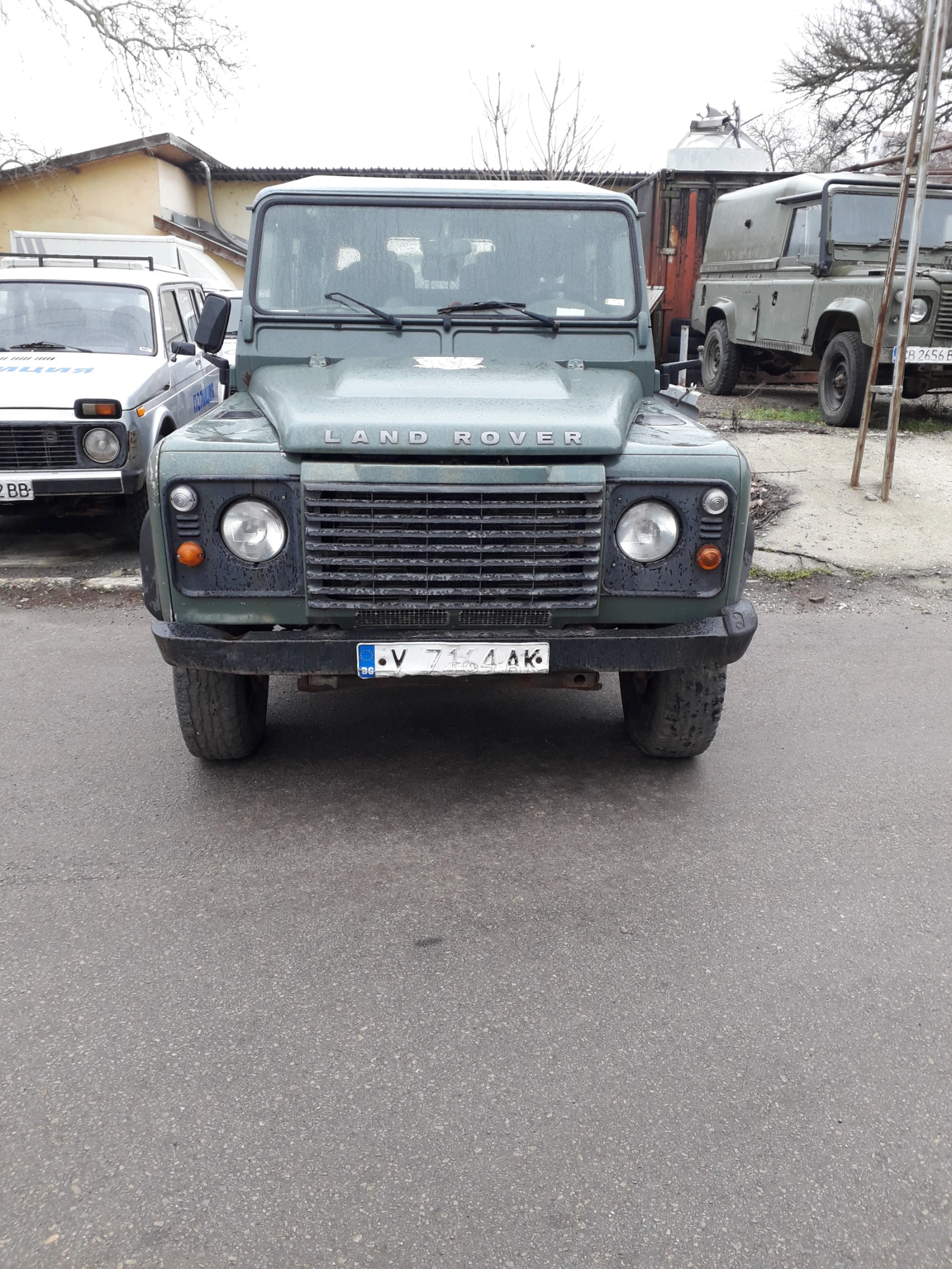 Land Rover Defender 110