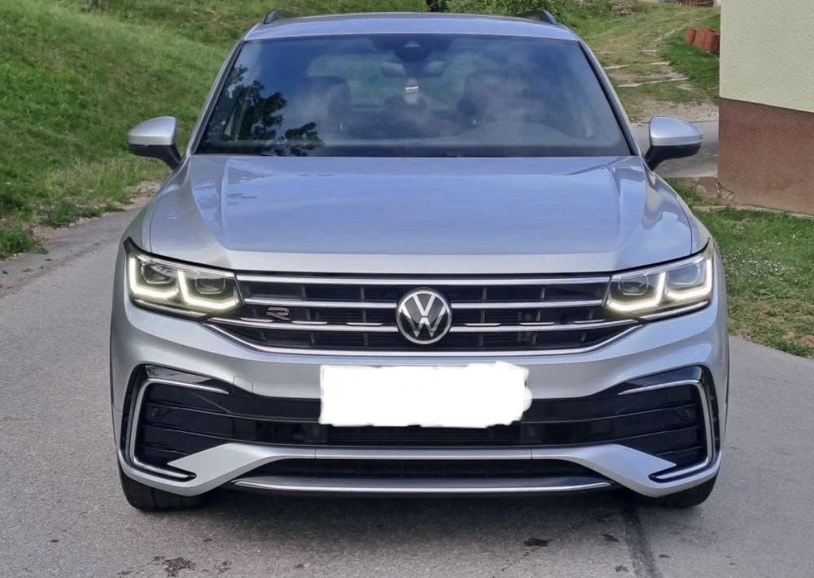 VW Tiguan 2.0 TDI DSG, снимка 2 - Автомобили и джипове - 54952869
