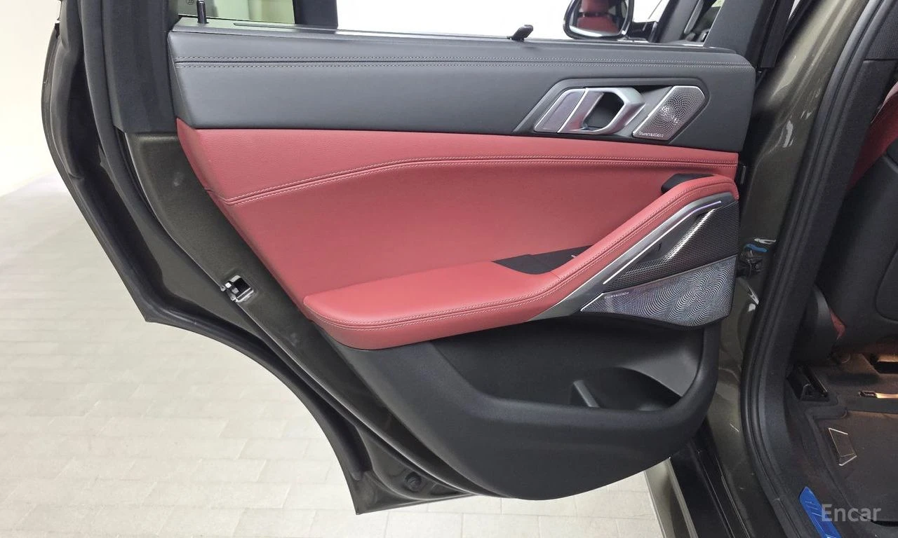 BMW X6 * ФИКСИРАНА ЦЕНА ДО БЪЛГАРИЯ * АВТОКРЕДИТ, снимка 16 - Автомобили и джипове - 55398761