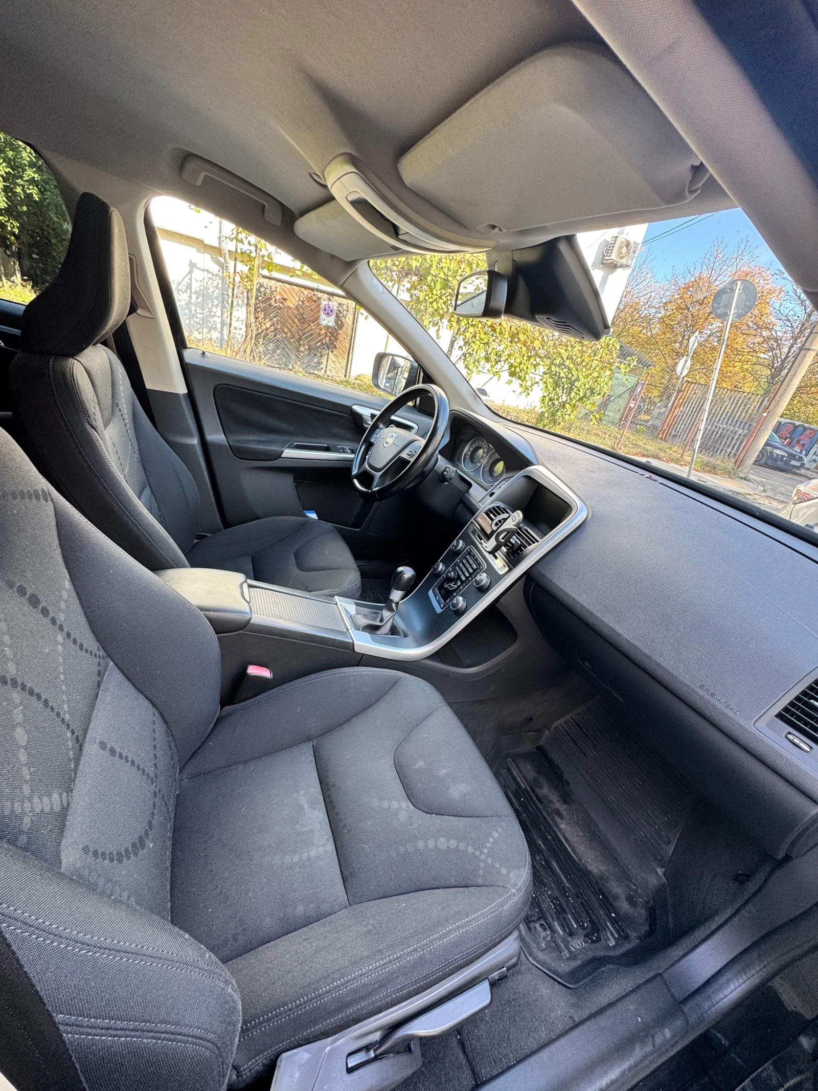 Volvo XC60 D-N2E, снимка 9 - Автомобили и джипове - 56649294