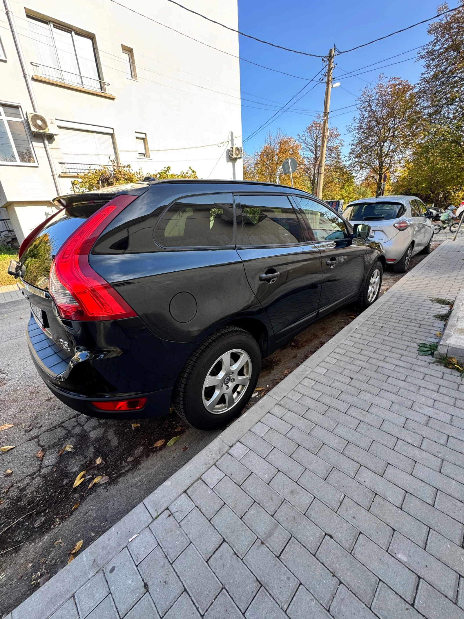 Volvo XC60 D-N2E, снимка 5 - Автомобили и джипове - 56649294