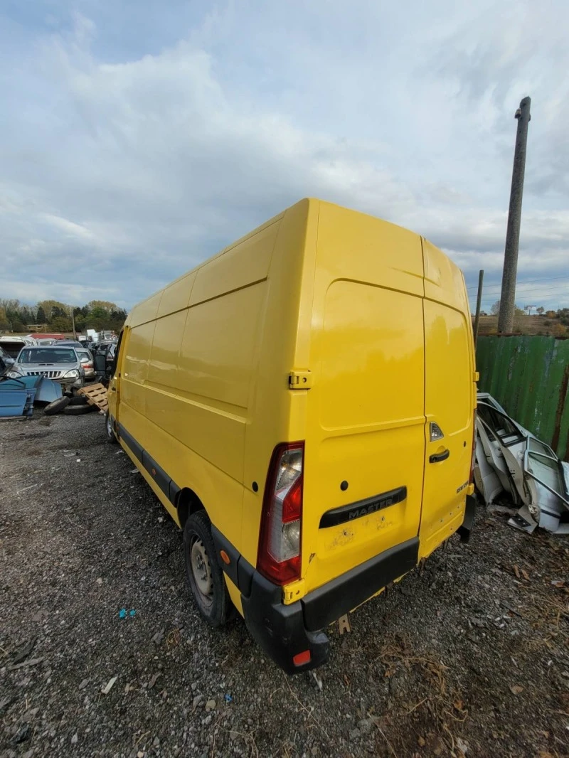 Renault Master 2.3dci/на части , снимка 3 - Бусове и автобуси - 42734327