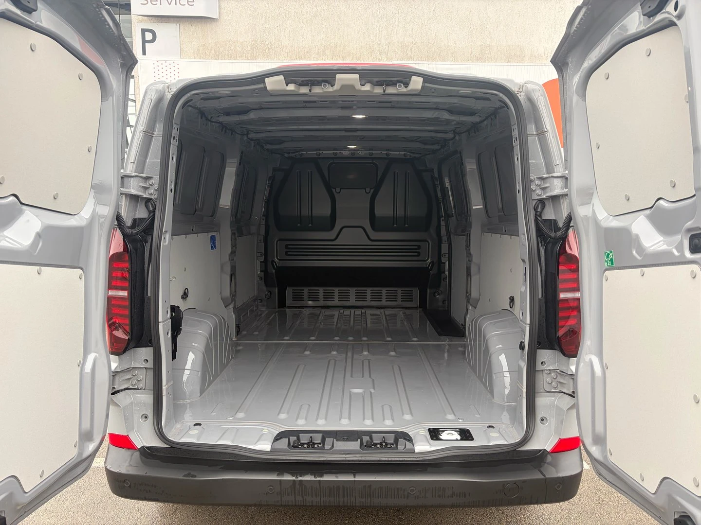 VW Transporter VW Transporter Kasten L 2.0 TDI - изображение 6