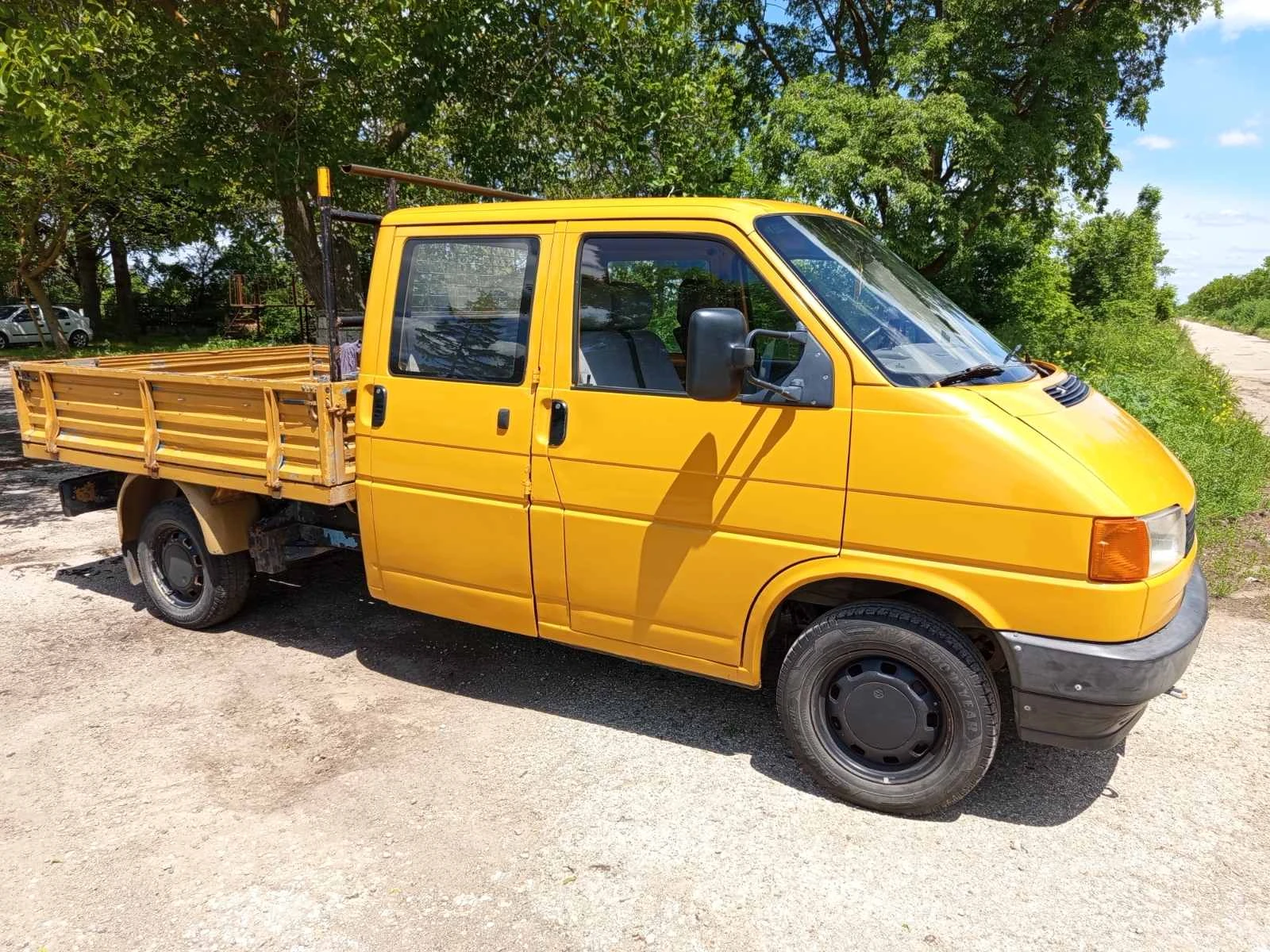 VW T4, снимка 2 - Бусове и автобуси - 54696937