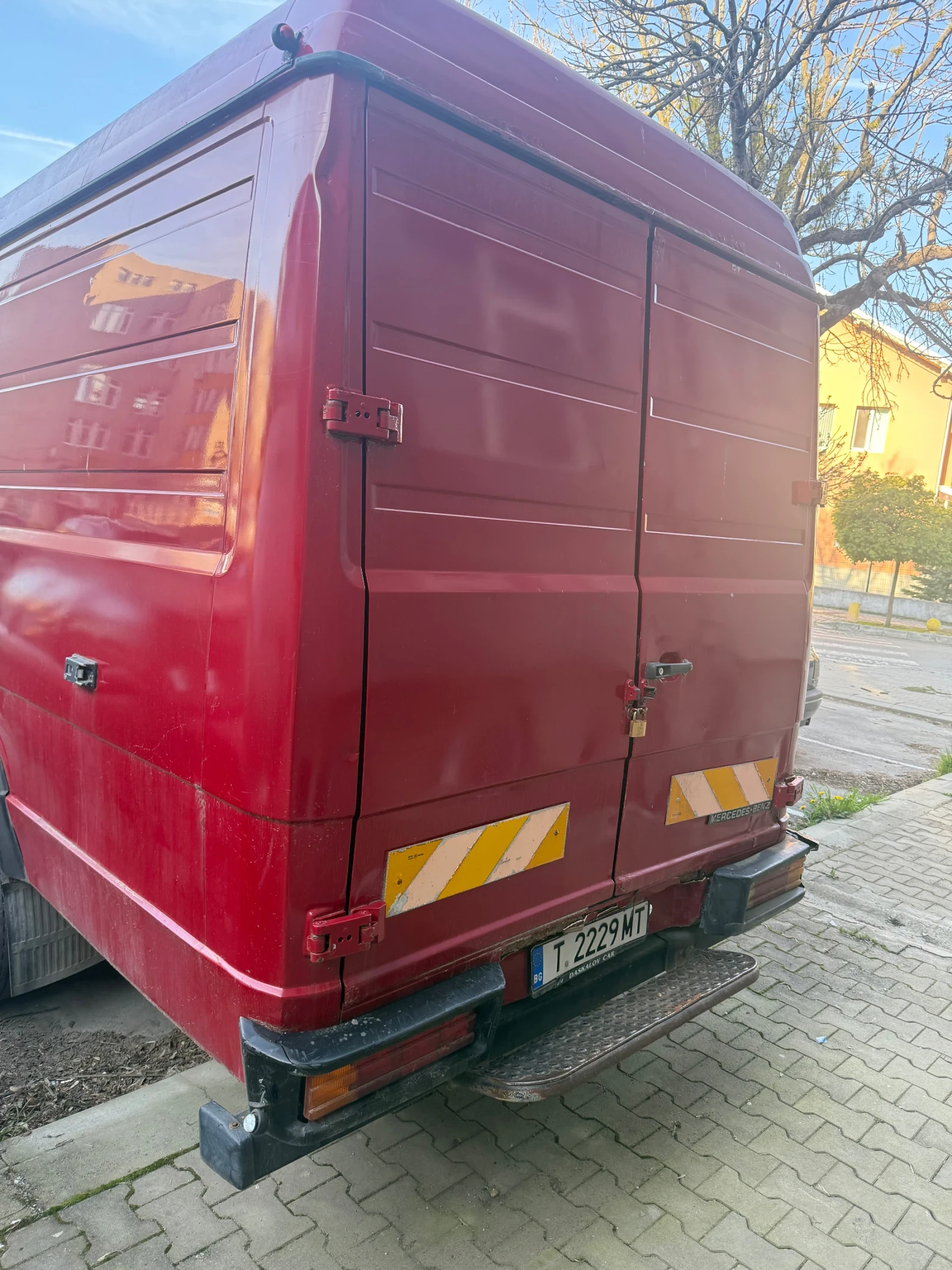 Mercedes-Benz 711, снимка 2 - Бусове и автобуси - 56066462
