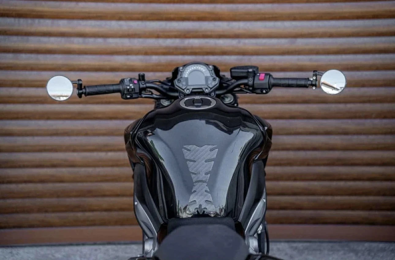 Kawasaki Z, снимка 10 - Мотоциклети и мототехника - 54244151