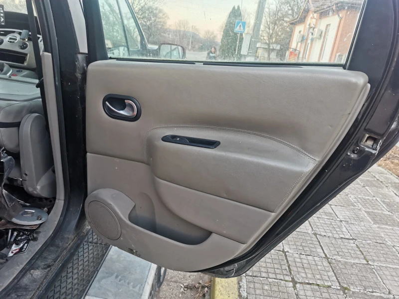 Renault Scenic 1.9 dCi 120hp.На части, снимка 5 - Автомобили и джипове - 39586195