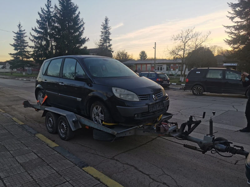 Renault Scenic 1.9 dCi 120hp.На части, снимка 1 - Автомобили и джипове - 39586195