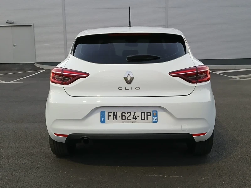 Renault Clio ПЕРФЕКТНА!+ ЗИМНИ ГУМИ С ДЖАНТИ НАВИ ФУЛ ЛЕД ФАРОВ, снимка 4 - Автомобили и джипове - 47317238