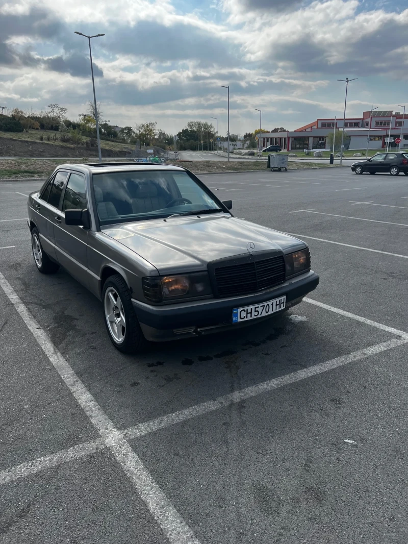 Mercedes-Benz 190, снимка 7 - Автомобили и джипове - 47615583