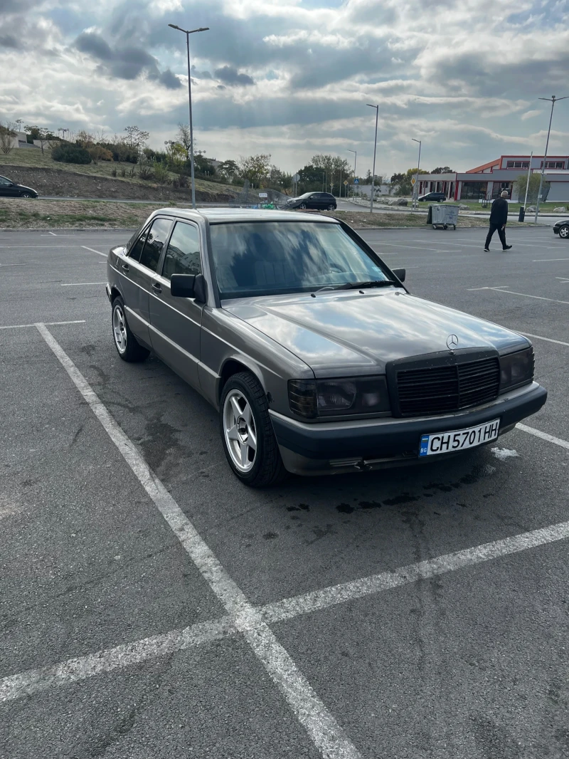 Mercedes-Benz 190, снимка 12 - Автомобили и джипове - 47615583