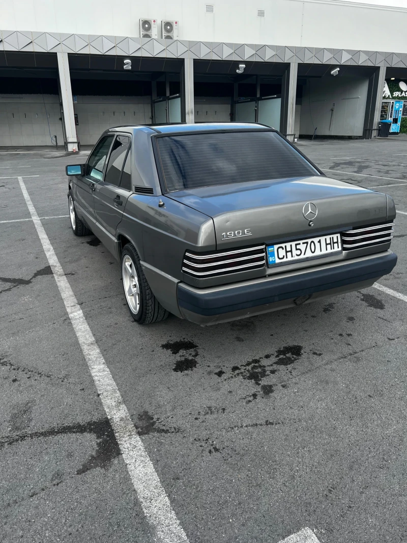 Mercedes-Benz 190, снимка 11 - Автомобили и джипове - 47615583