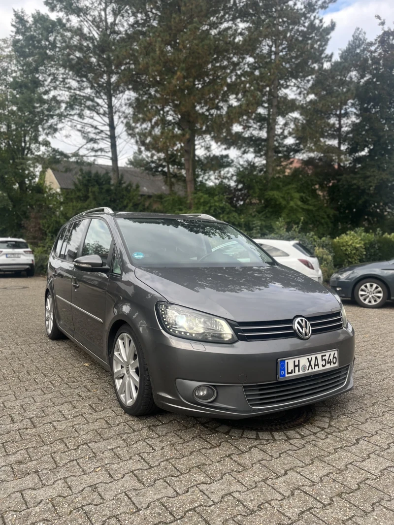 VW Touran 2.0TDI, снимка 2 - Автомобили и джипове - 47820056