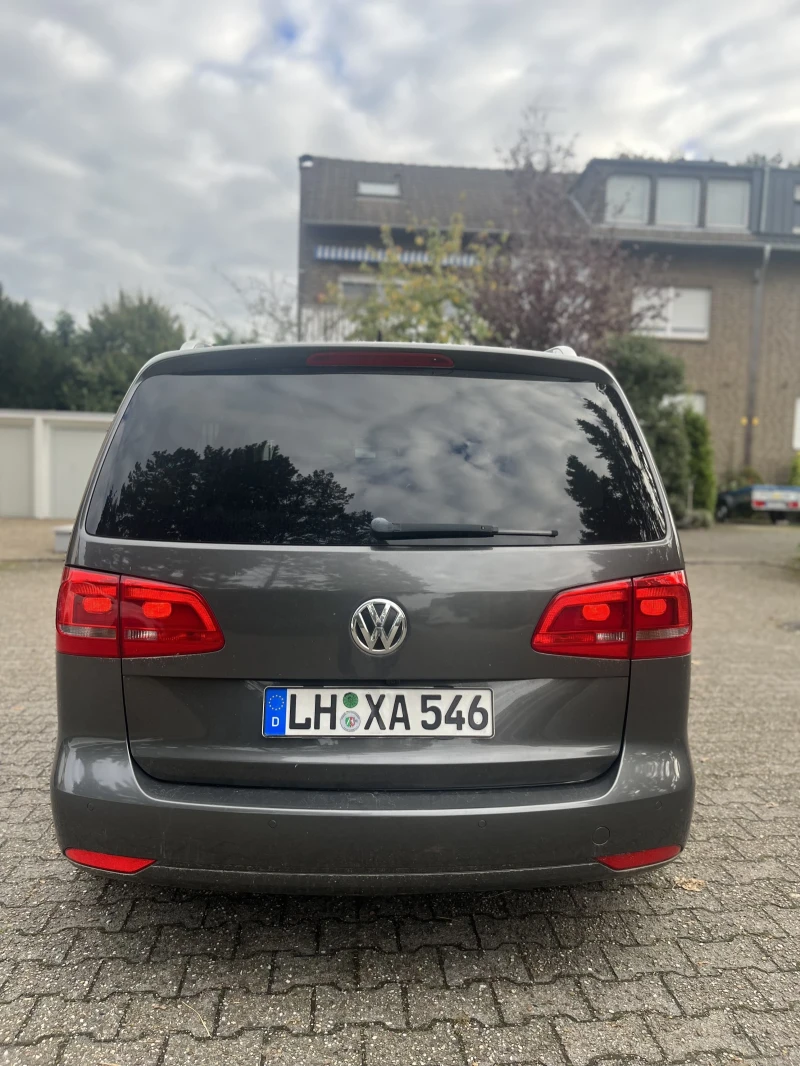 VW Touran 2.0TDI, снимка 4 - Автомобили и джипове - 47820056