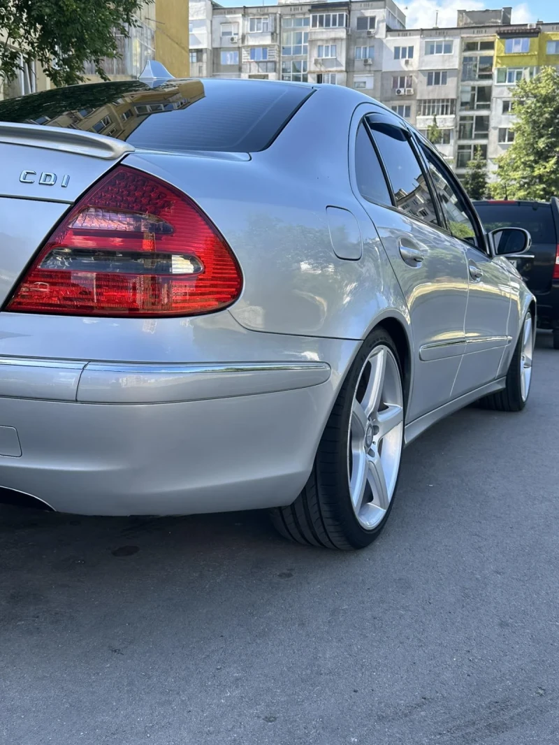 Mercedes-Benz E 320 3.2 редови, снимка 5 - Автомобили и джипове - 48742425