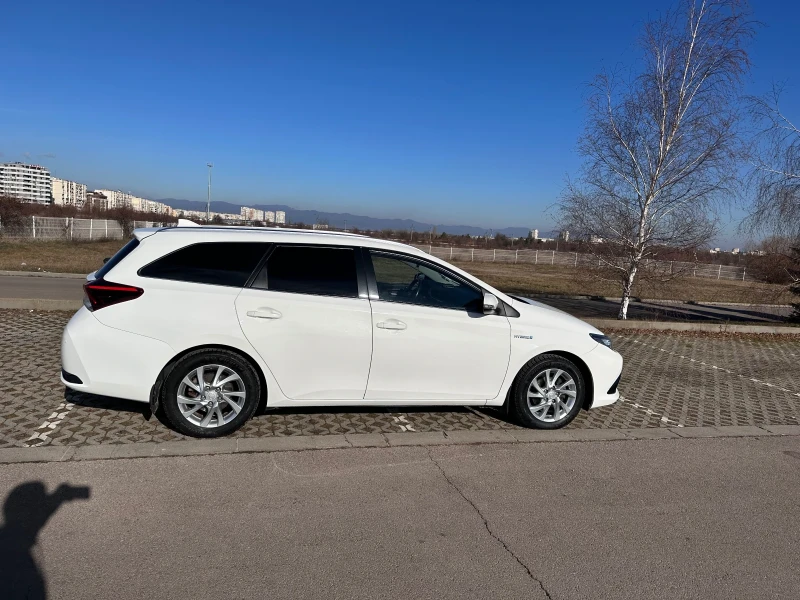 Toyota Auris Гаранция, Hybrid, 136к.с., камера, , снимка 2 - Автомобили и джипове - 48823415