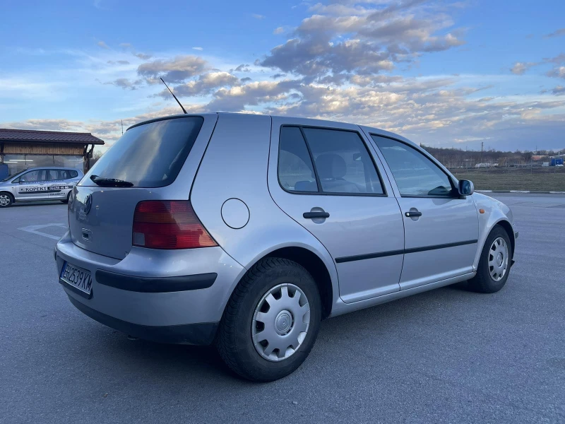 VW Golf, снимка 3 - Автомобили и джипове - 48888252