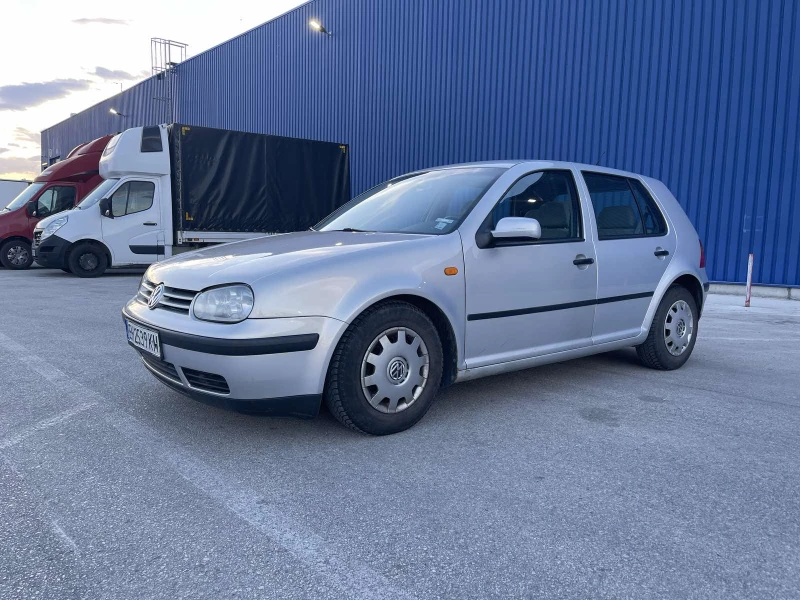 VW Golf, снимка 2 - Автомобили и джипове - 48888252