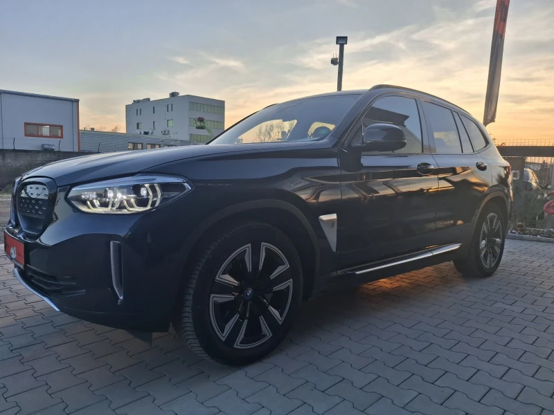 BMW iX3 M-Sport* 80kw* Shadowline* headUP* pano 360 Лизинг, снимка 4 - Автомобили и джипове - 50729334