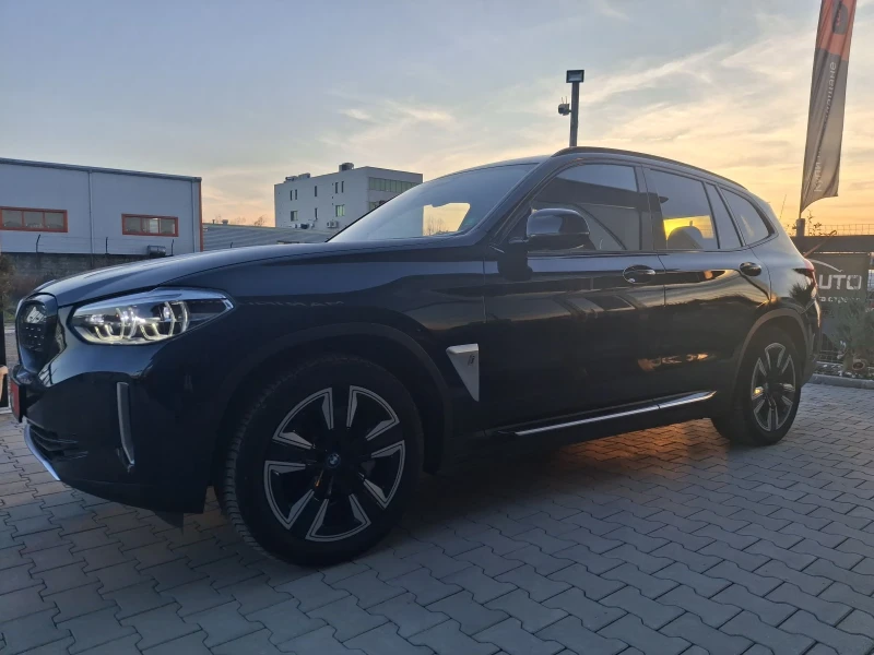 BMW iX3 M-Sport* 80kw* Shadowline* headUP* pano 360 Лизинг, снимка 5 - Автомобили и джипове - 50729334