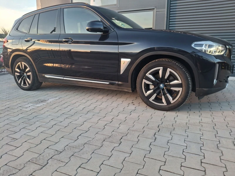 BMW iX3 M-Sport* 80kw* Shadowline* headUP* pano 360 Лизинг, снимка 9 - Автомобили и джипове - 50729334