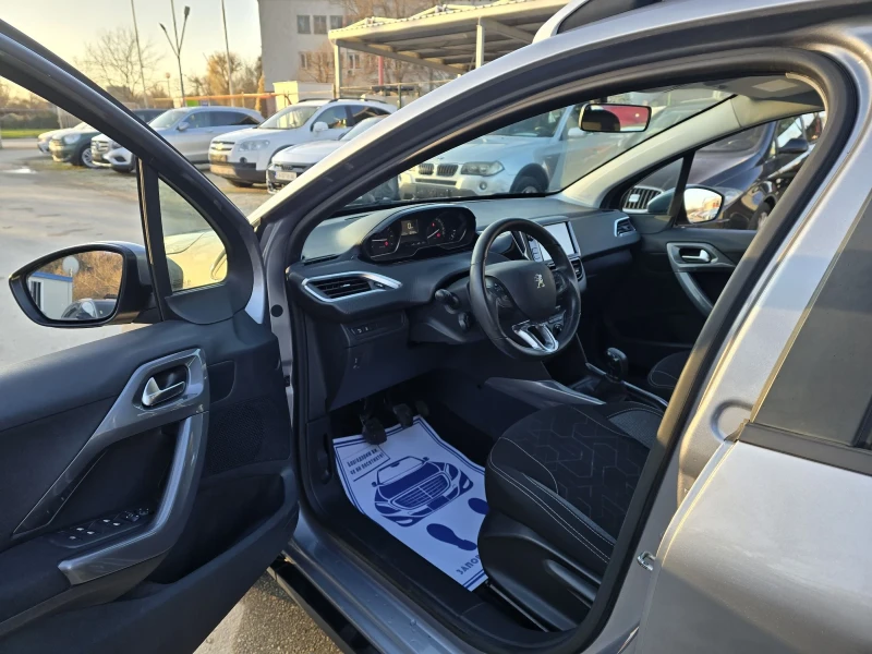 Peugeot 2008 1.2Бензин 82к.с. 84хил.км. , снимка 10 - Автомобили и джипове - 51325866