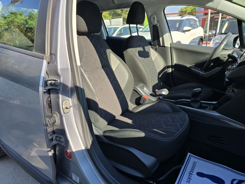 Peugeot 2008 1.2Бензин 82к.с. 84хил.км. , снимка 12 - Автомобили и джипове - 51325866