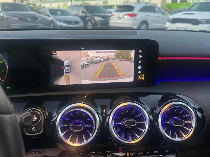 Mercedes-Benz A 220 4 MATIC/keyless/360 камери/подгрев/лизинг, снимка 10 - Автомобили и джипове - 52317708