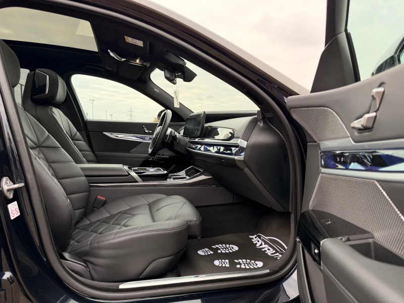 BMW 740 d= xDrive= M-pack= Performance Pack= Bowers & Wilk, снимка 11 - Автомобили и джипове - 52323717