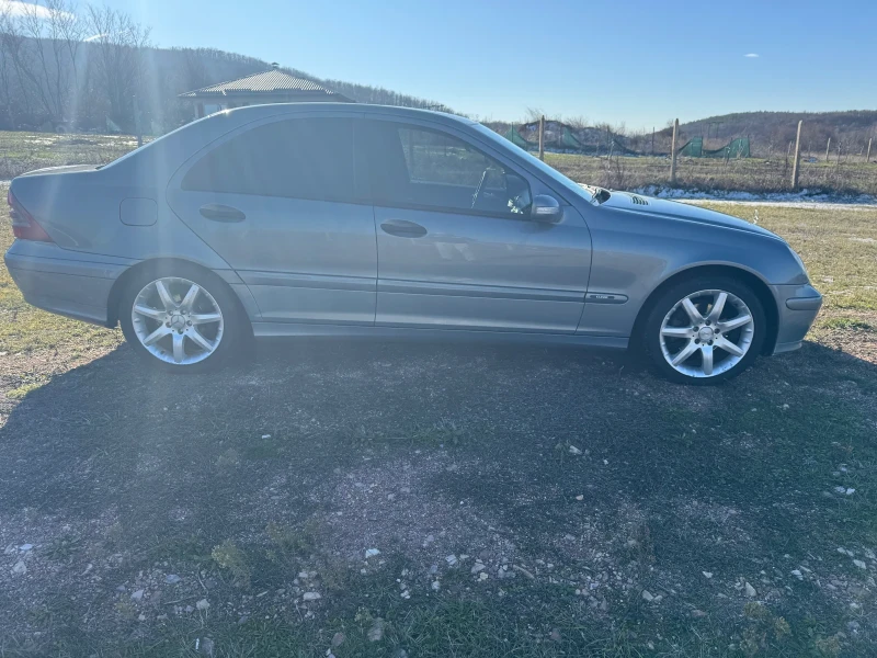 Mercedes-Benz C 200 4, снимка 3 - Автомобили и джипове - 52938430